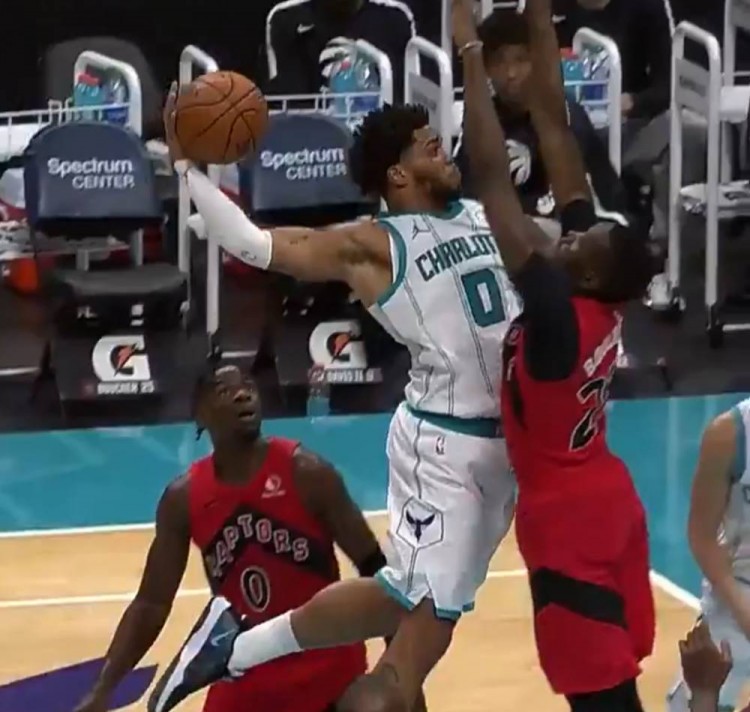 除了她自身 除了她自身